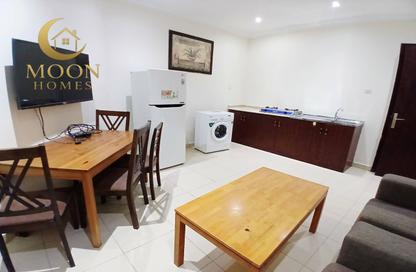 Apartment - 1 Bedroom - 1 Bathroom for rent in Umm Ghuwailina 4 - Umm Ghuwailina - Doha Apartment - 1 Bedroom - 1 Bathroom for rent in Umm Ghuwailina 4 - Umm Ghuwailina - Doha