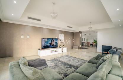 Apartment - 3 Bedrooms - 4 Bathrooms for sale in Porto Arabia - The Pearl Island - Doha