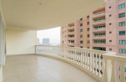 Apartment - 3 Bedrooms - 4 Bathrooms for sale in Porto Arabia - The Pearl Island - Doha
