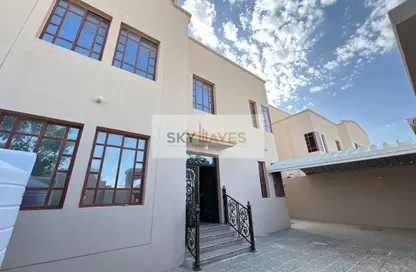 فيلا - 6 غرف نوم - 5 حمامات للايجار في فلل عين خالد - عين خالد - الدوحة