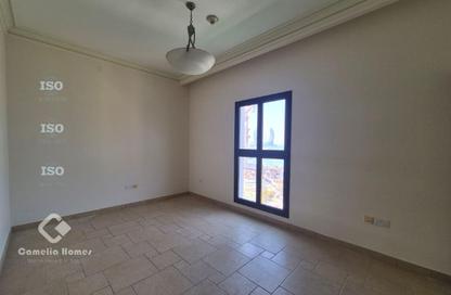 Apartment - 2 Bedrooms - 3 Bathrooms for rent in Mercato - Qanat Quartier - The Pearl Island - Doha