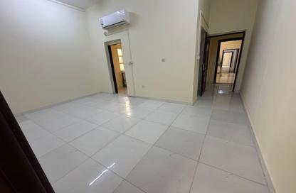 Apartment - 1 Bedroom - 1 Bathroom for rent in Umm Al Seneem Street - Ain Khaled - Doha