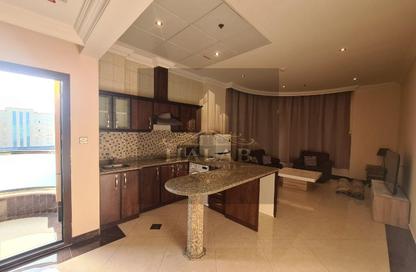 Apartment - 1 Bedroom - 2 Bathrooms for rent in Umm Ghwailina Comm - Umm Ghuwalina - Umm Ghuwailina - Doha