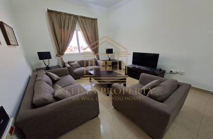 Apartment - 2 Bedrooms - 2 Bathrooms for rent in Al Nasr Street - Al Nasr - Doha