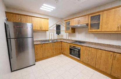 Apartment - 2 Bedrooms - 3 Bathrooms for rent in West Bay Tower - West Bay - West Bay - Doha