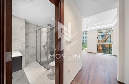 Apartment - 2 Bedrooms - 4 Bathrooms for sale in Crystal Residence - Gewan Island - The Pearl Island - Doha