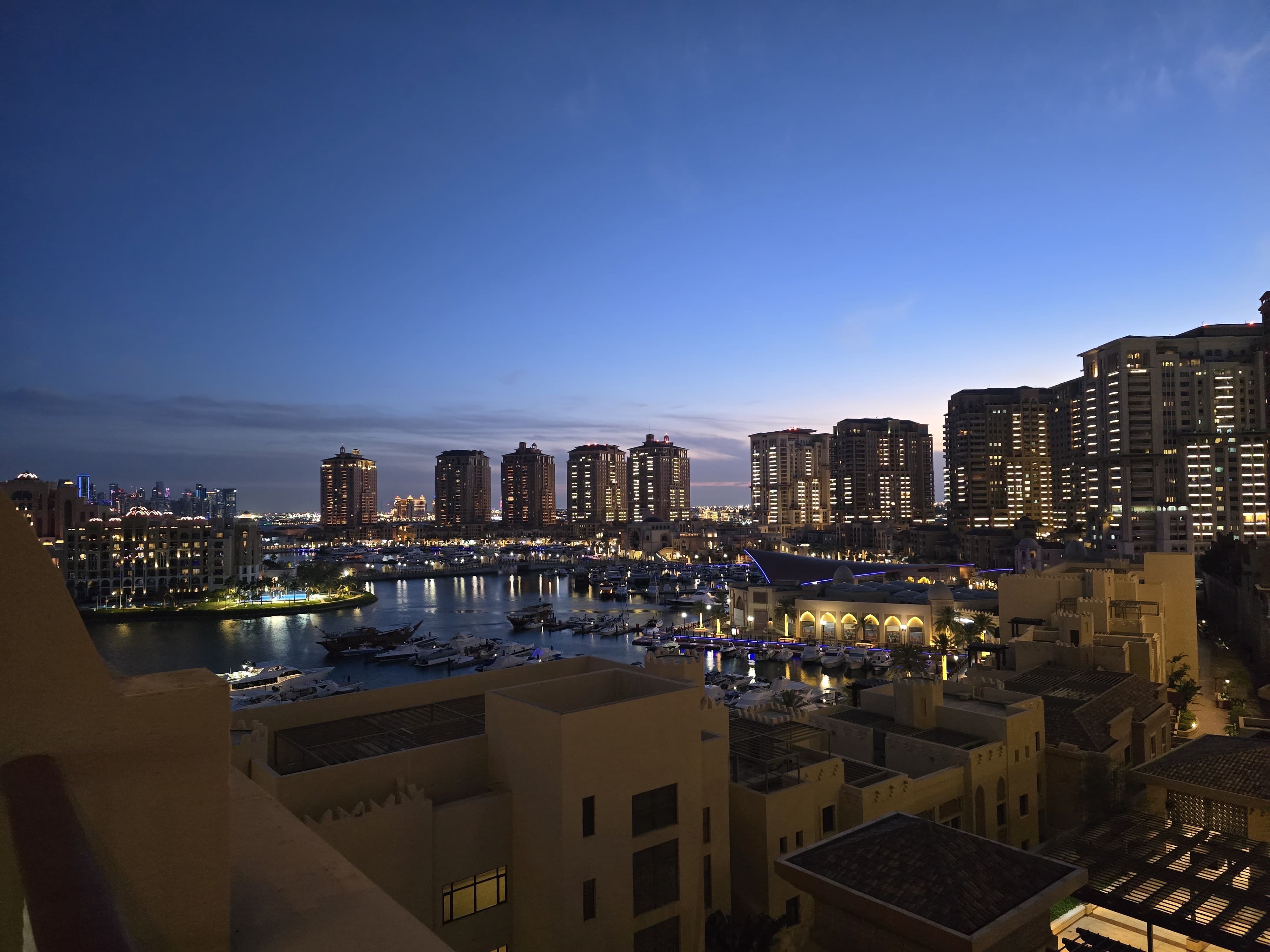 Big Balcony | 1BR FF | Bills included