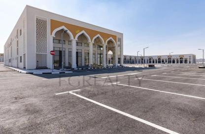 محل تجاري - استوديو - 2 حمامات للايجار في بركة العوامر - الوكرة
