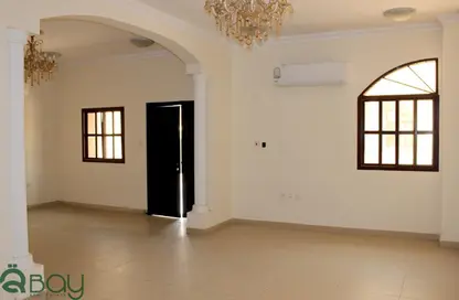 فيلا - 6 غرف نوم - 6 حمامات للايجار في الخيصة - الخيصة - أم صلال محمد