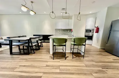 Apartment - 2 Bedrooms - 2 Bathrooms for rent in Floresta Gardens - Floresta Gardens - The Pearl Island - Doha