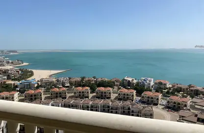 شقة - 2 غرف نوم - 3 حمامات للايجار في طريق بورتو الغربي - بورتو أرابيا - جزيرة اللؤلؤة - الدوحة