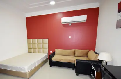 Apartment - 1 Bathroom for rent in Al Sakhama - Doha