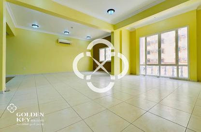 Apartment - 2 Bedrooms - 3 Bathrooms for rent in Al Mansoura - Al Mansoura - Doha