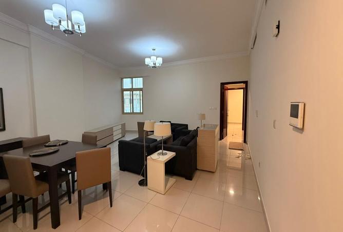 1002749 - Property Image 2