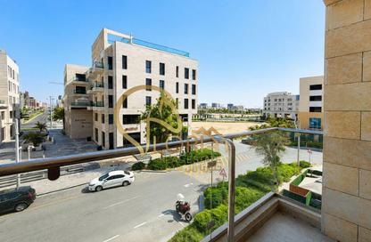 Apartment - 2 Bedrooms - 2 Bathrooms for rent in Fox Hills South - Fox Hills - Lusail