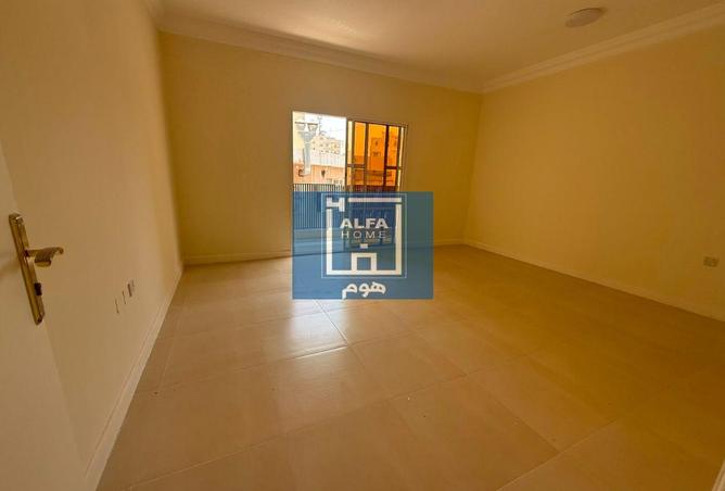 60112387 - Property Image 2