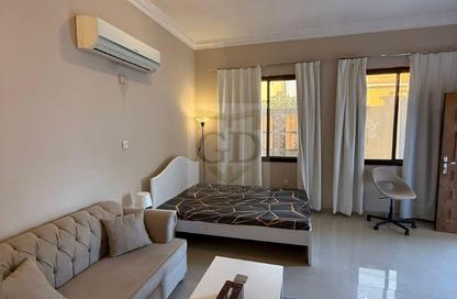 Apartment - Studio - 1 Bathroom for rent in Abu Hamour - Doha