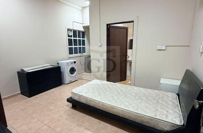 Apartment - Studio - 1 Bathroom for rent in Maamoura Villas - Al Maamoura - Doha