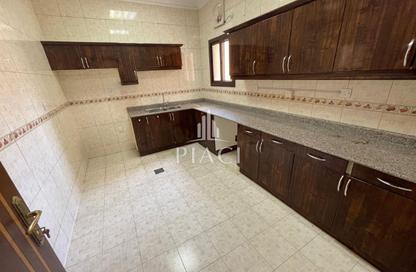 شقة - 2 غرف نوم - 2 حمامات للايجار في سوق الغرافة - الغرافة - الدوحة