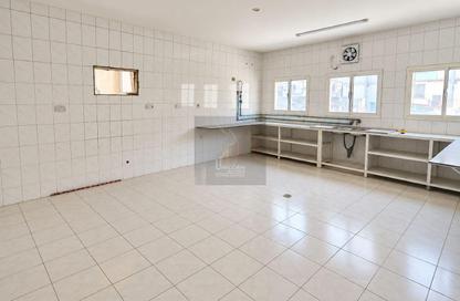 Labor Camp - Studio - 7+ for rent in Industrial Area 4 - Industrial Area - Industrial Area - Doha