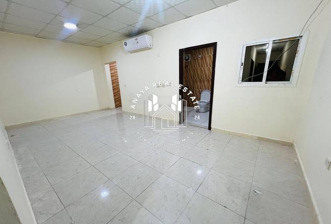 52273667 - Property Image 2