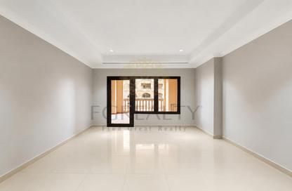 Apartment - 1 Bedroom - 2 Bathrooms for sale in West Porto Drive - Porto Arabia - The Pearl Island - Doha Apartment - 1 Bedroom - 2 Bathrooms for sale in West Porto Drive - Porto Arabia - The Pearl Island - Doha