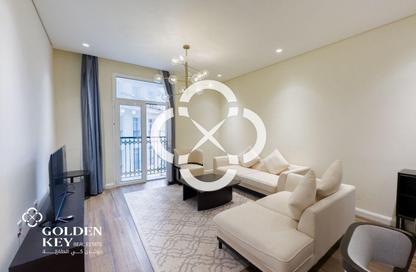 Apartment - 2 Bedrooms - 3 Bathrooms for rent in Floresta Gardens - Floresta Gardens - The Pearl Island - Doha