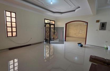 Villa - 6 Bedrooms - 5 Bathrooms for rent in Ain Khaled Villas - Ain Khaled - Doha