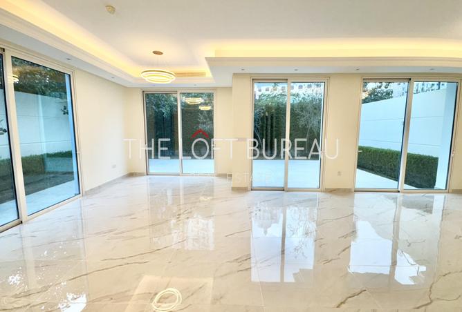 1016815 - Property Image 2