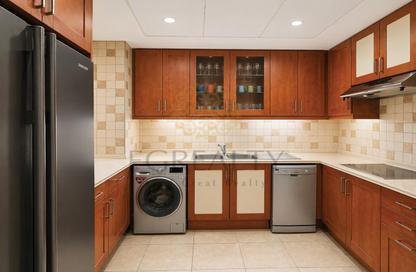 Apartment - 2 Bedrooms - 3 Bathrooms for sale in West Porto Drive - Porto Arabia - The Pearl Island - Doha Apartment - 2 Bedrooms - 3 Bathrooms for sale in West Porto Drive - Porto Arabia - The Pearl Island - Doha