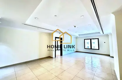 Apartment - 1 Bedroom - 2 Bathrooms for rent in East Porto Drive - Porto Arabia - The Pearl Island - Doha