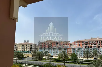 Apartment - 1 Bedroom - 2 Bathrooms for rent in Hilton Doha The Pearl Residences - Abraj Quartiers - The Pearl Island - Doha