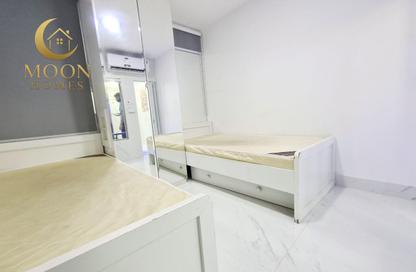 Apartment - Studio - 1 for rent in Umm Ghwailina Comm - Umm Ghuwalina - Umm Ghuwailina - Doha