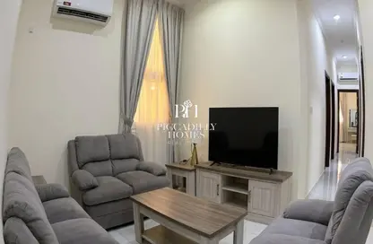 Apartment - 3 Bedrooms - 3 Bathrooms for rent in Al Sadd Tourist Apartments - Al Sadd - Doha