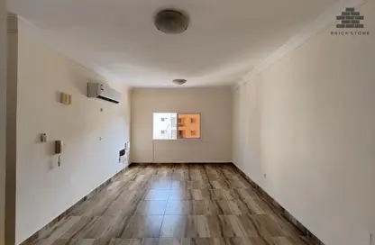 Apartment - 3 Bedrooms - 3 Bathrooms for rent in EB12 - Fereej Bin Mahmoud North - Fereej Bin Mahmoud - Doha
