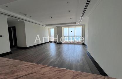 Apartment - 2 Bedrooms - 3 Bathrooms for rent in Viva East - Viva Bahriyah - The Pearl Island - Doha