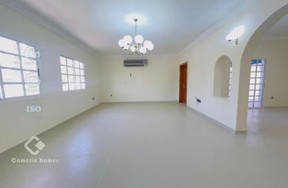 مجمع سكني - 4 غرف نوم - 5 حمامات للايجار في شارع الوعب - الوعب - الدوحة