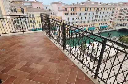 Apartment - 2 Bedrooms - 3 Bathrooms for rent in Nobili - Qanat Quartier - The Pearl Island - Doha