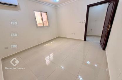 Compound - 4 - 4 for rent in Izghawa - Izghawa - Doha