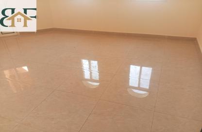 Apartment - 2 Bedrooms - 2 Bathrooms for rent in Al Mansoura - Doha