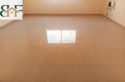 Apartment - 2 Bedrooms - 2 Bathrooms for rent in Al Mansoura - Doha