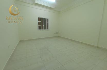 Apartment - 2 - 2 for rent in Umm Ghwailina Comm - Umm Ghuwalina - Umm Ghuwailina - Doha