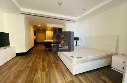 Apartment - Studio - 1 Bathroom for rent in Viva West - Viva Bahriyah - The Pearl Island - Doha