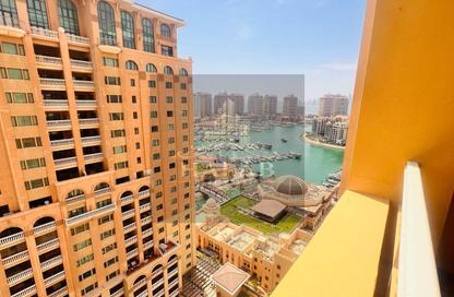 Apartment - 1 Bedroom - 2 Bathrooms for rent in Tower 11 - Porto Arabia - The Pearl Island - Doha
