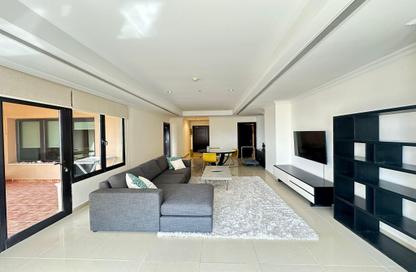 Apartment - 1 Bedroom - 3 Bathrooms for rent in East Porto Drive - Porto Arabia - The Pearl Island - Doha