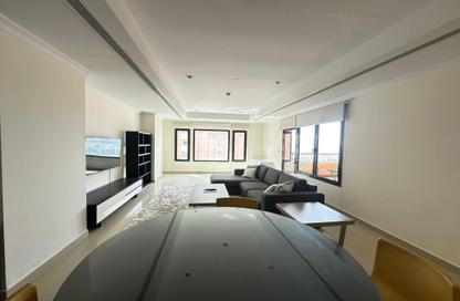 Apartment - 1 Bedroom - 3 Bathrooms for rent in East Porto Drive - Porto Arabia - The Pearl Island - Doha