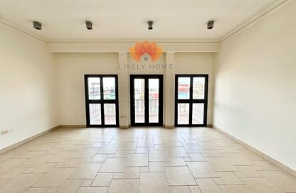 Apartment - 1 Bedroom - 2 Bathrooms for rent in Carnaval - Qanat Quartier - The Pearl Island - Doha Apartment - 1 Bedroom - 2 Bathrooms for rent in Carnaval - Qanat Quartier - The Pearl Island - Doha