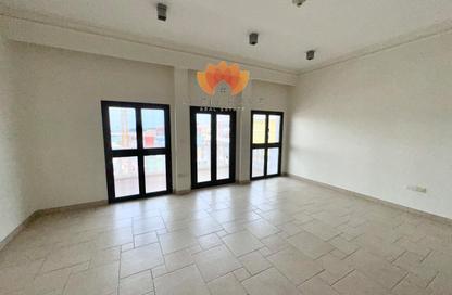Apartment - 1 Bedroom - 2 Bathrooms for rent in Carnaval - Qanat Quartier - The Pearl Island - Doha