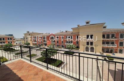 Apartment - 1 Bedroom - 2 Bathrooms for rent in Teatro - Qanat Quartier - The Pearl Island - Doha