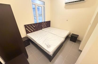 Apartment - 2 Bedrooms - 2 Bathrooms for rent in Al Duhail - Al Duhail - Doha